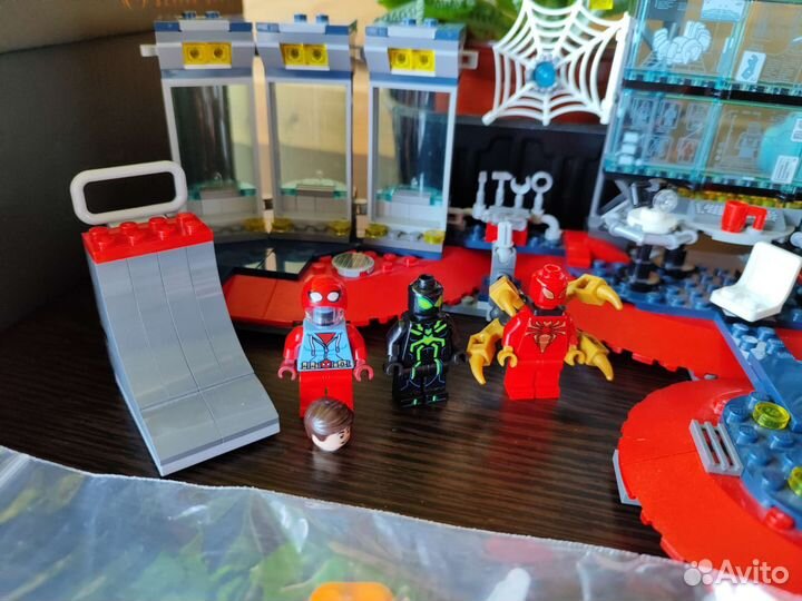 Lego марвел 76175