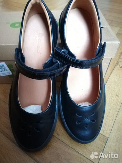 Продам туфли д