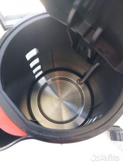 Электрочайник б/у Scarlett