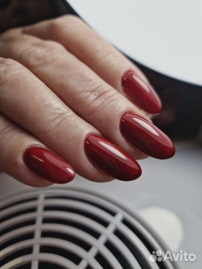 Маникюр с покрытием гель лак, наращивание ногтей