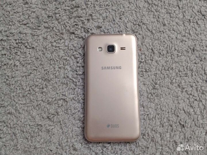 Телефон Samsung