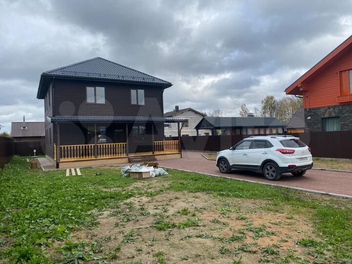 Коттедж 183 м² на участке 7,5 сот.