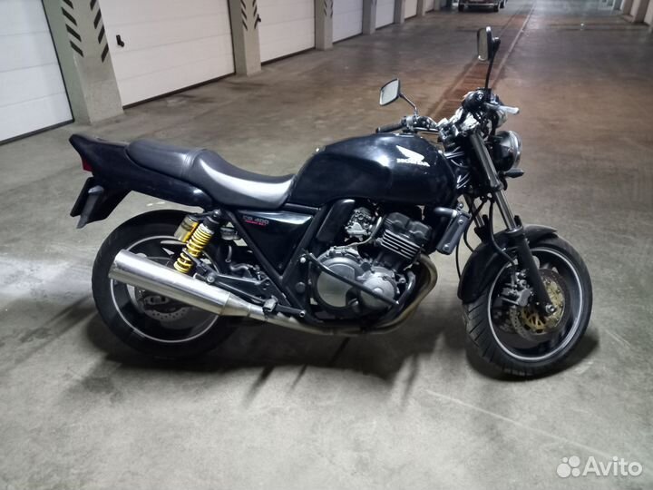 Honda CB400SF