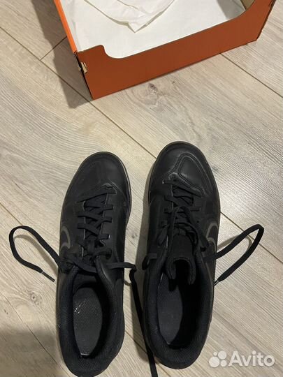 Футзалки nike tempo