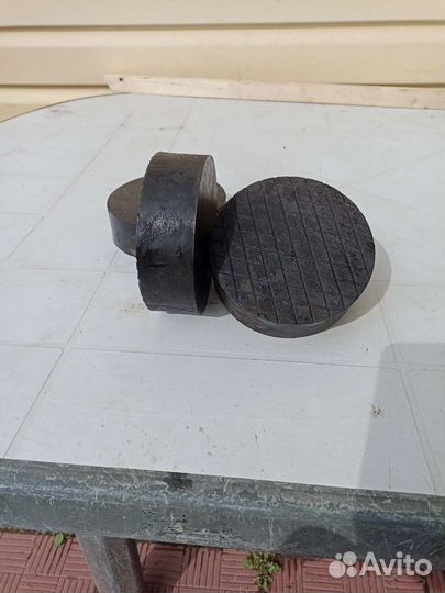 Опоры резиновые 130*40 под домкраты, станки, домкр