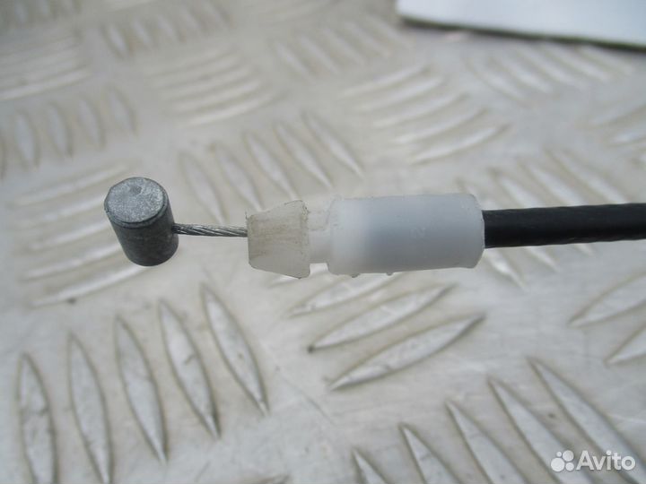 Трос капота FAW Besturn B50 2012г