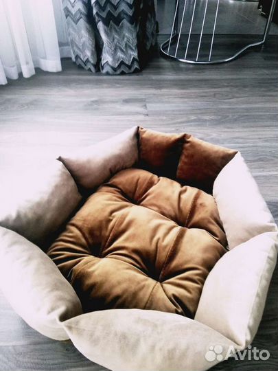 Лежанка для кошки, собаки