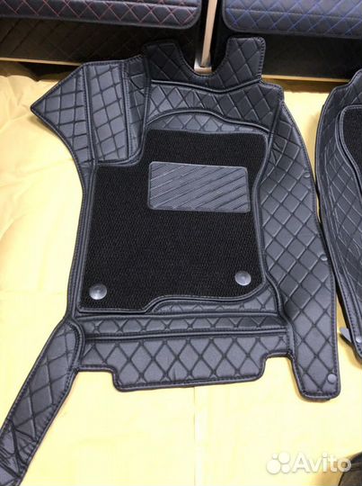 Автоковрики из экокожи 3D на toyota LC Prado