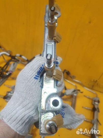 Топливная форсунка инжектор 1.6 1ZR-FE 1zrfe 1zrfa