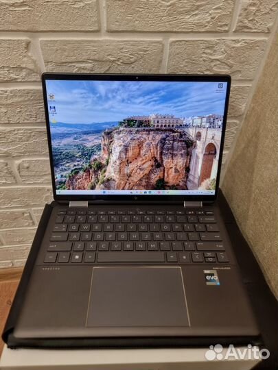 Ноутбук hp spectre x360 2 in 1