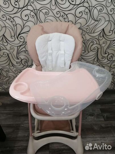 Стульчик для кормления фирмы 