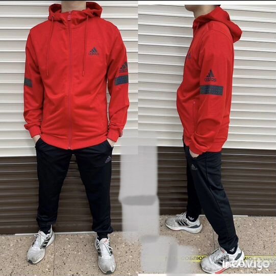 Спортивный мужской костюм