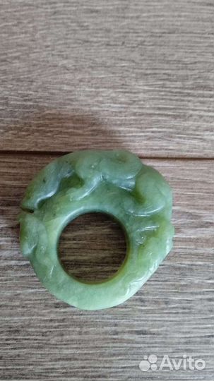 Аксессуар, кулон, кольцо из камня нефрит