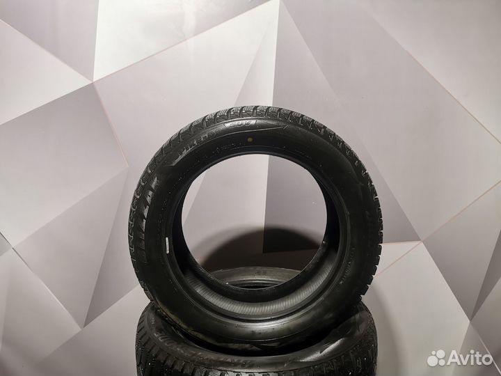 Bridgestone Blizzak Spike-02 SUV 235/55 R18 104T