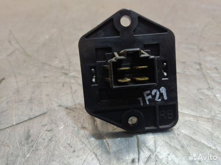 Резистор отопителя Hyundai Solaris седан G4FC 2011