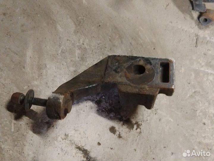 Кронштейн Скания 1354062