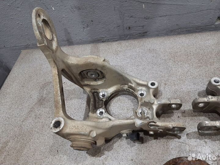 Кулак задней подвески для Audi A4B8 4WD