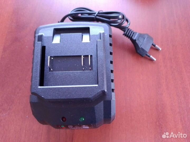 Зарядное устройство