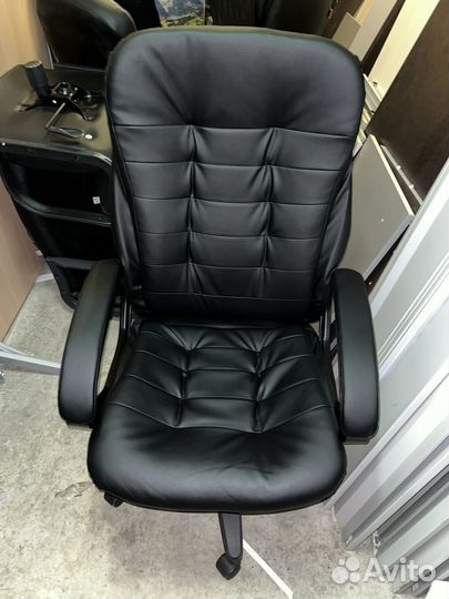 Компьютерное кресло