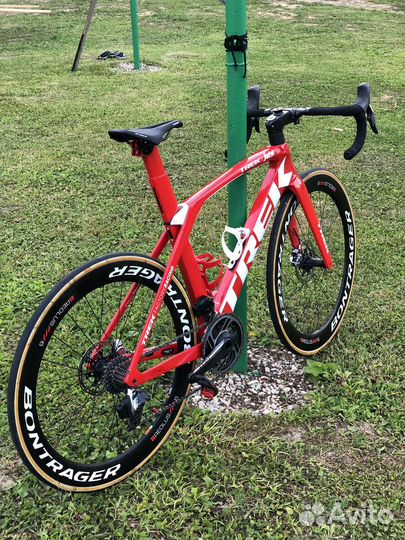 Велосипед Trek Madone SLR 9 Disc eTap