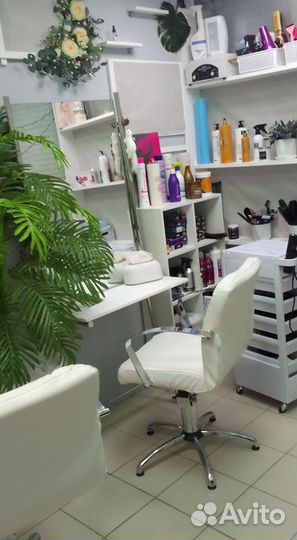 Мебель парикмахерская,все для маникюра,бровиста