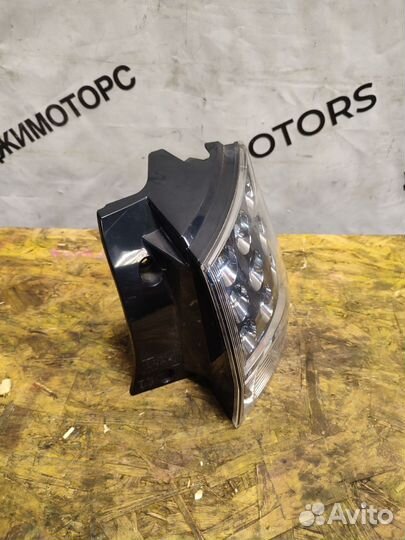 Фонарь задний правый Mitsubishi Outlander Xl CW5W