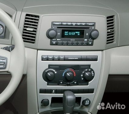Магнитола Jeep Grand Cherokee 2004-2007