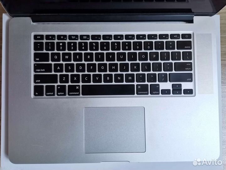 Apple MacBook Pro a1398