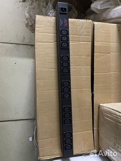 Блок распределения питания APC AP9568