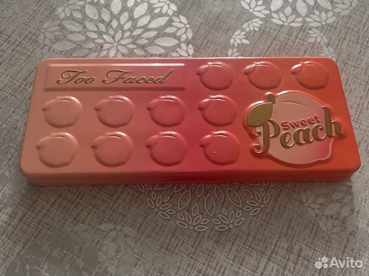 Палетка теней too faced peach