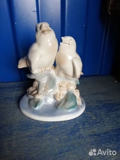 Статуэтки (фарфор)