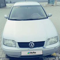 Volkswagen Bora 1.6 MT, 1999, 350 000 км, с пробегом, цена 365 000 руб.