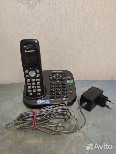 Телефон Panasonic KX-TG8041RU