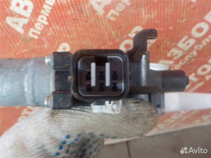 Стеклоподъемник передний правый Subaru Forester