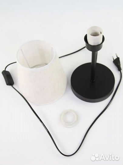 Настольная лампа с абажуром Hans&Helma новая