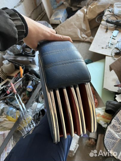 Подлокотник