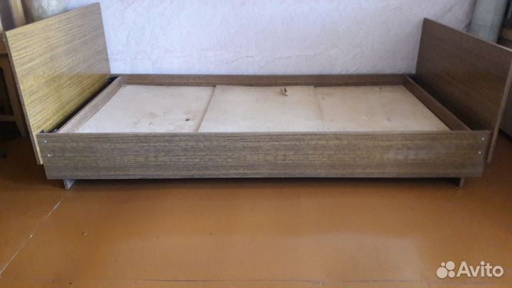 Кровать 1,5 спальная б/у