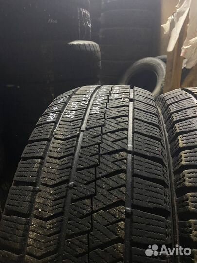 Bridgestone Blizzak Ice 225/60 R17 99S