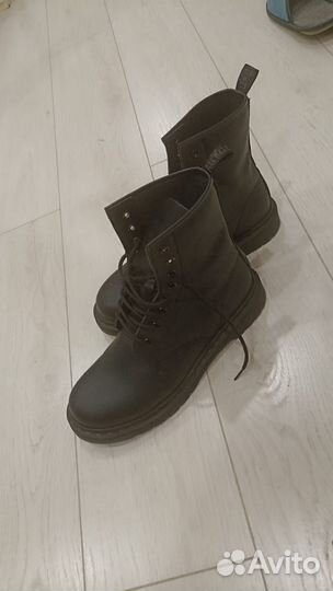 Dr martens 1460 mono black