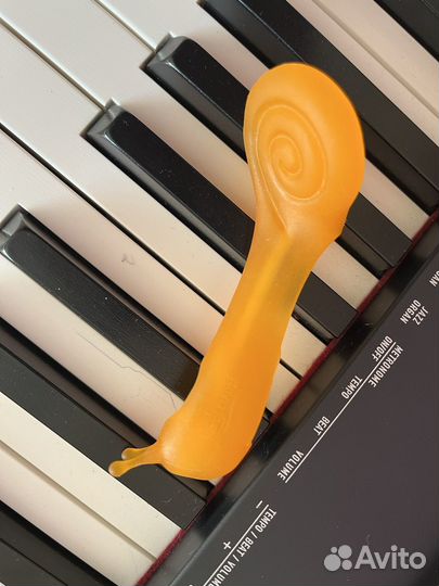 Улитка для смычка/корректор для постановки пальцев