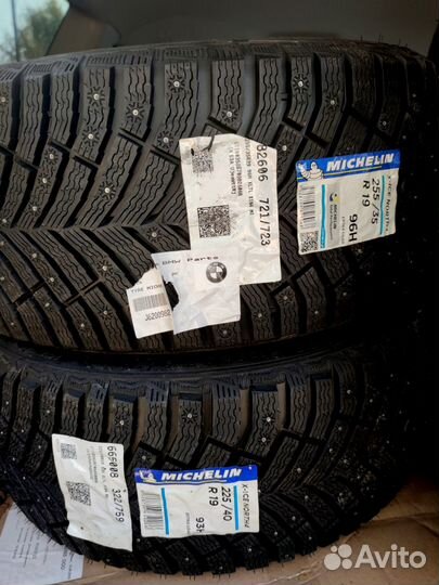 Michelin X-Ice North 4 255/35 R19 и 225/40 R19