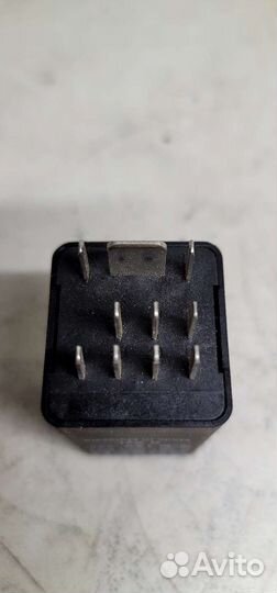 Реле свечей накала VW Transporter Touareg 2003-10