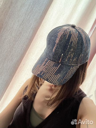 Кепка/ бейсболка новая с блестками, пайетками