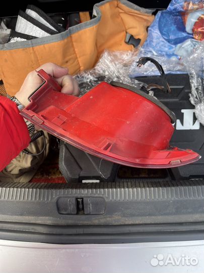 Фонарь задний левый volkswagen passat b 6