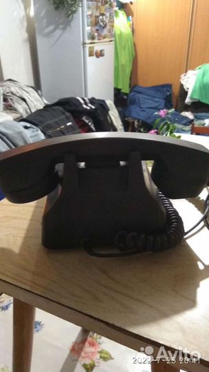 Старинный телефон