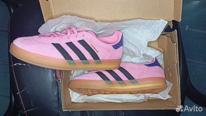 Adidas gazelle indoor pink