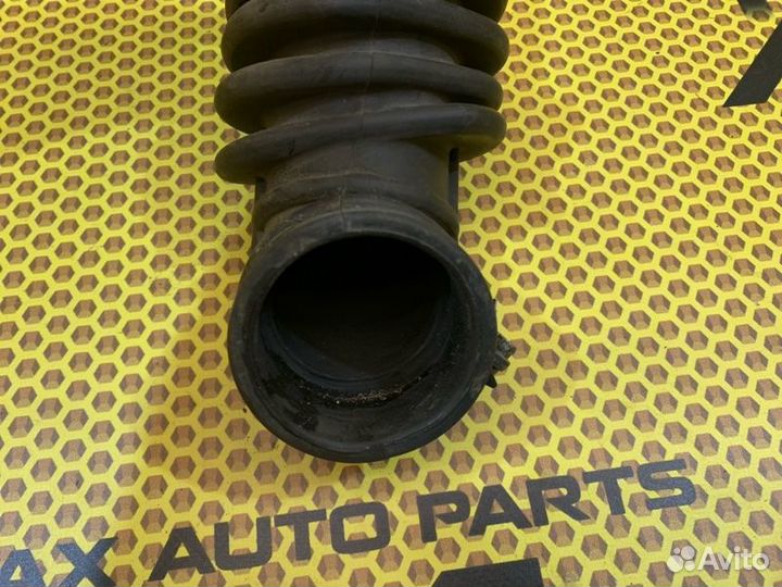 Патрубок дроссельной заслонки Ford Focus 3 хетчбек