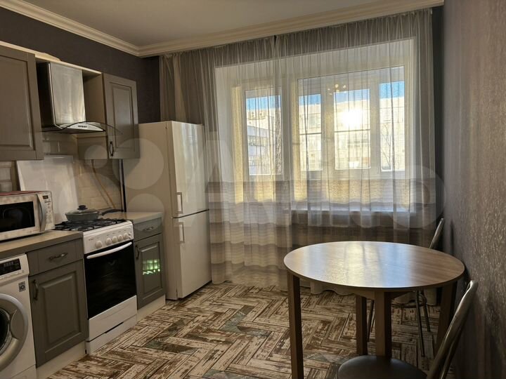 1-к. квартира, 42 м², 4/5 эт.