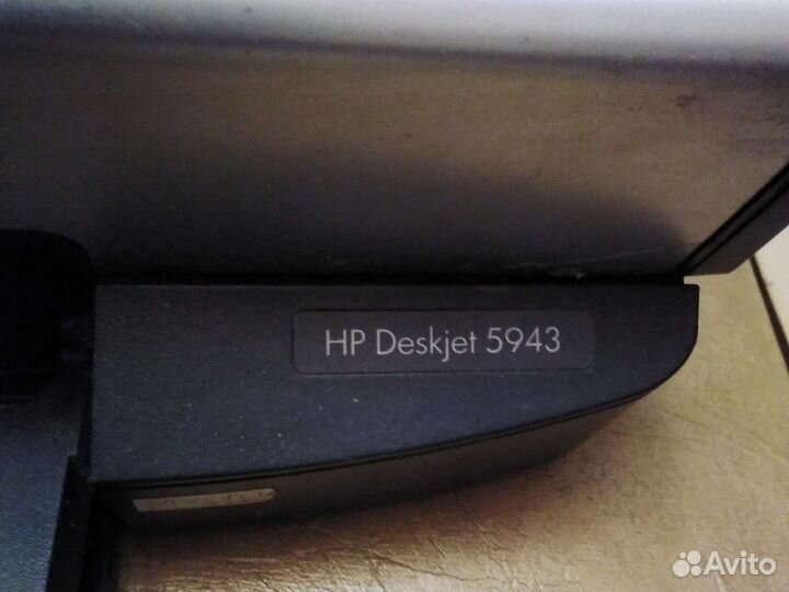 Цветной струйный принтер HP Deskjet 5943