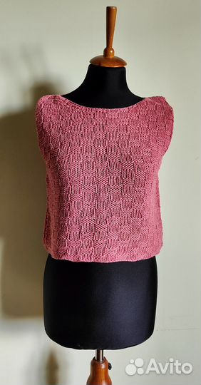 Вязаный топ-жилет